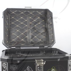 CAJUELA Negra/Gris con diseño para motos QJWM 45LT sin desc.