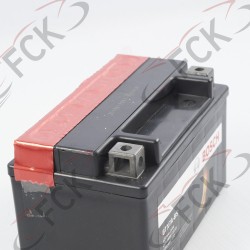 BATERIA ZS200 YTX7A-BS Bosch 9.3*14.7*8.9 MI