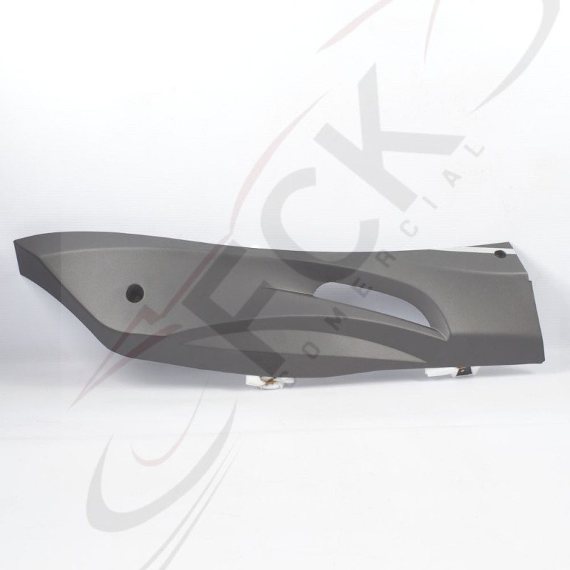 CUBIERTA Lateral Inf Der GS150 Gris ITK orig Ui